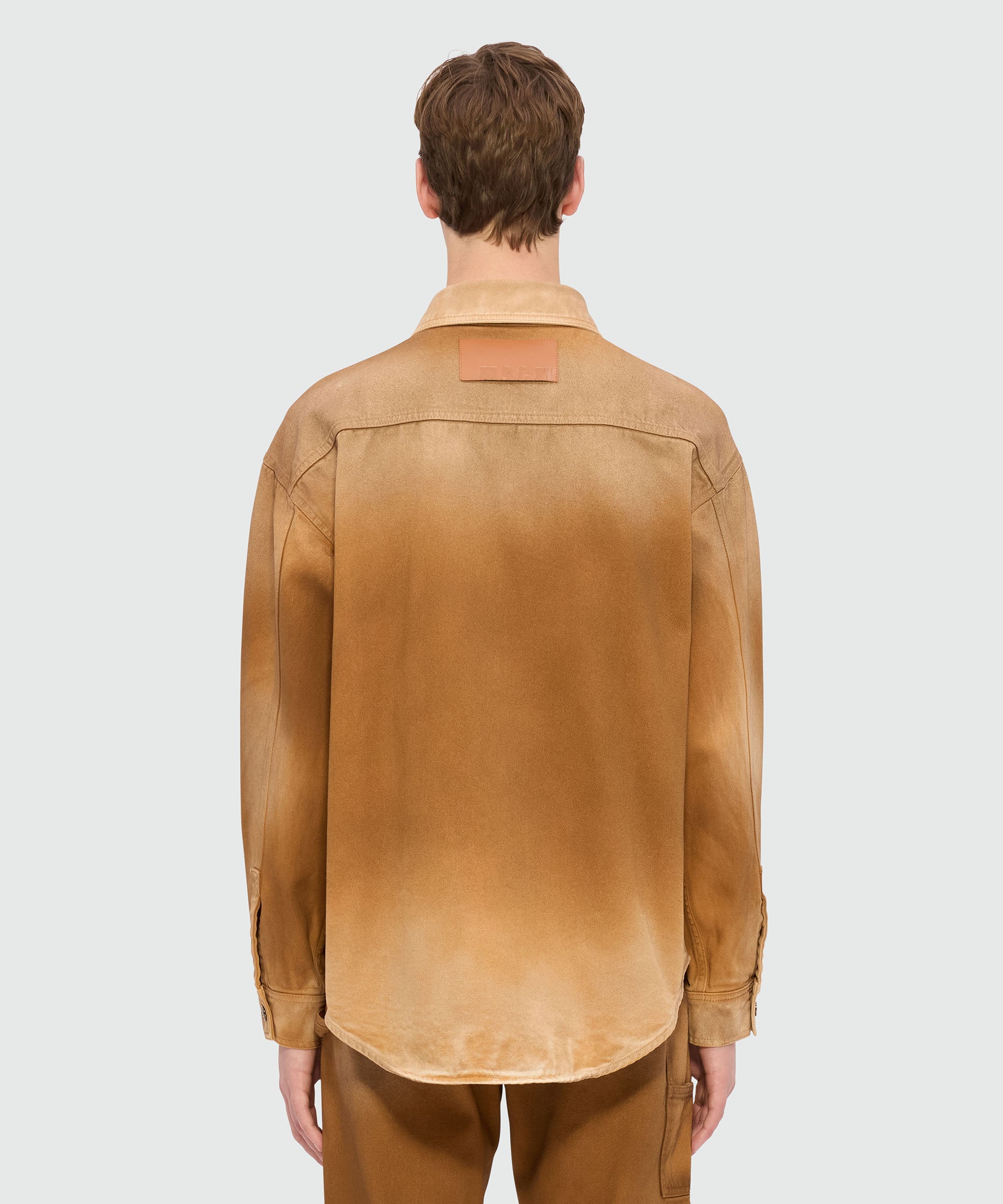 Beige spray-effect denim shirt - Image 3