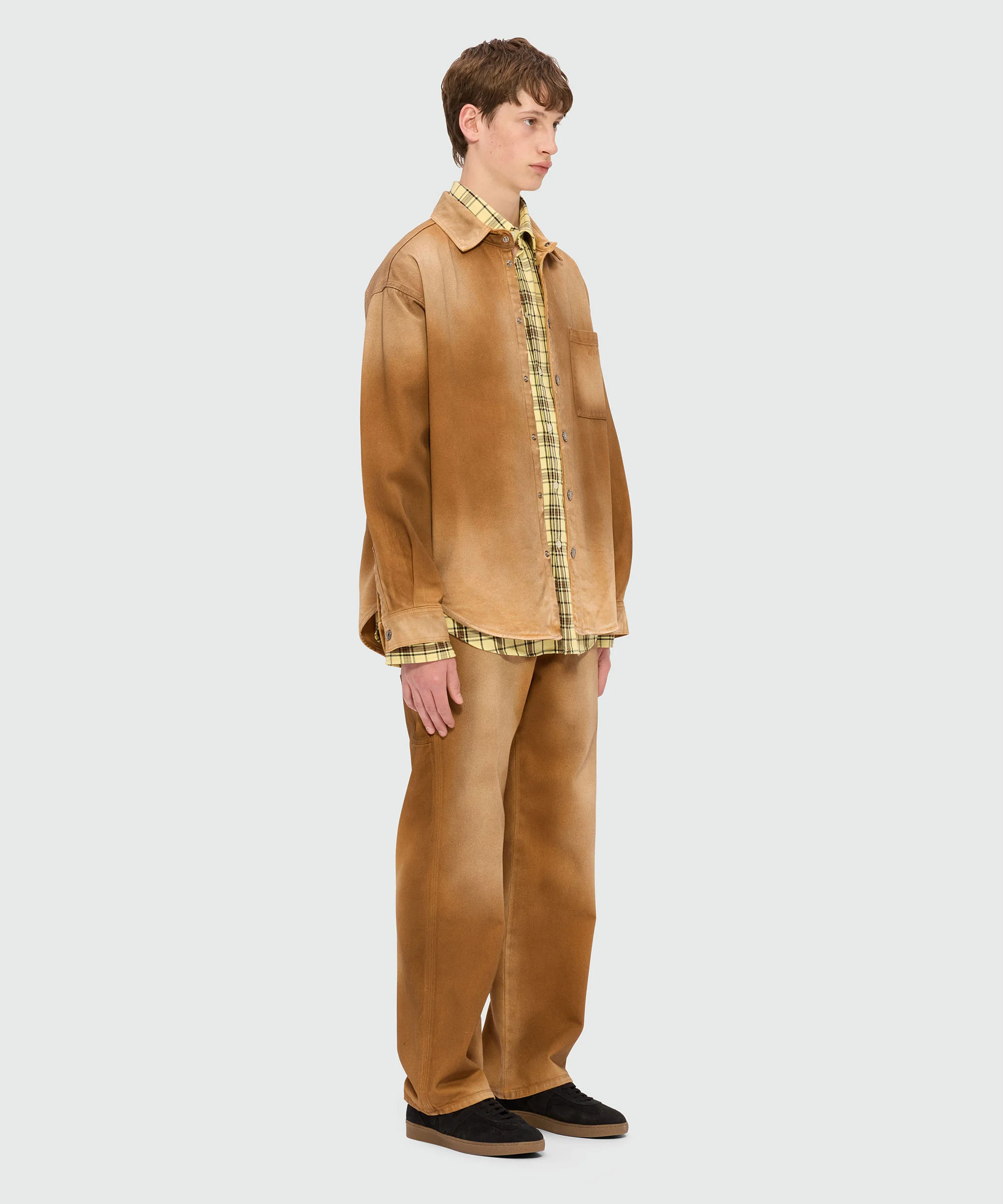 Beige spray-effect denim shirt - Image 4