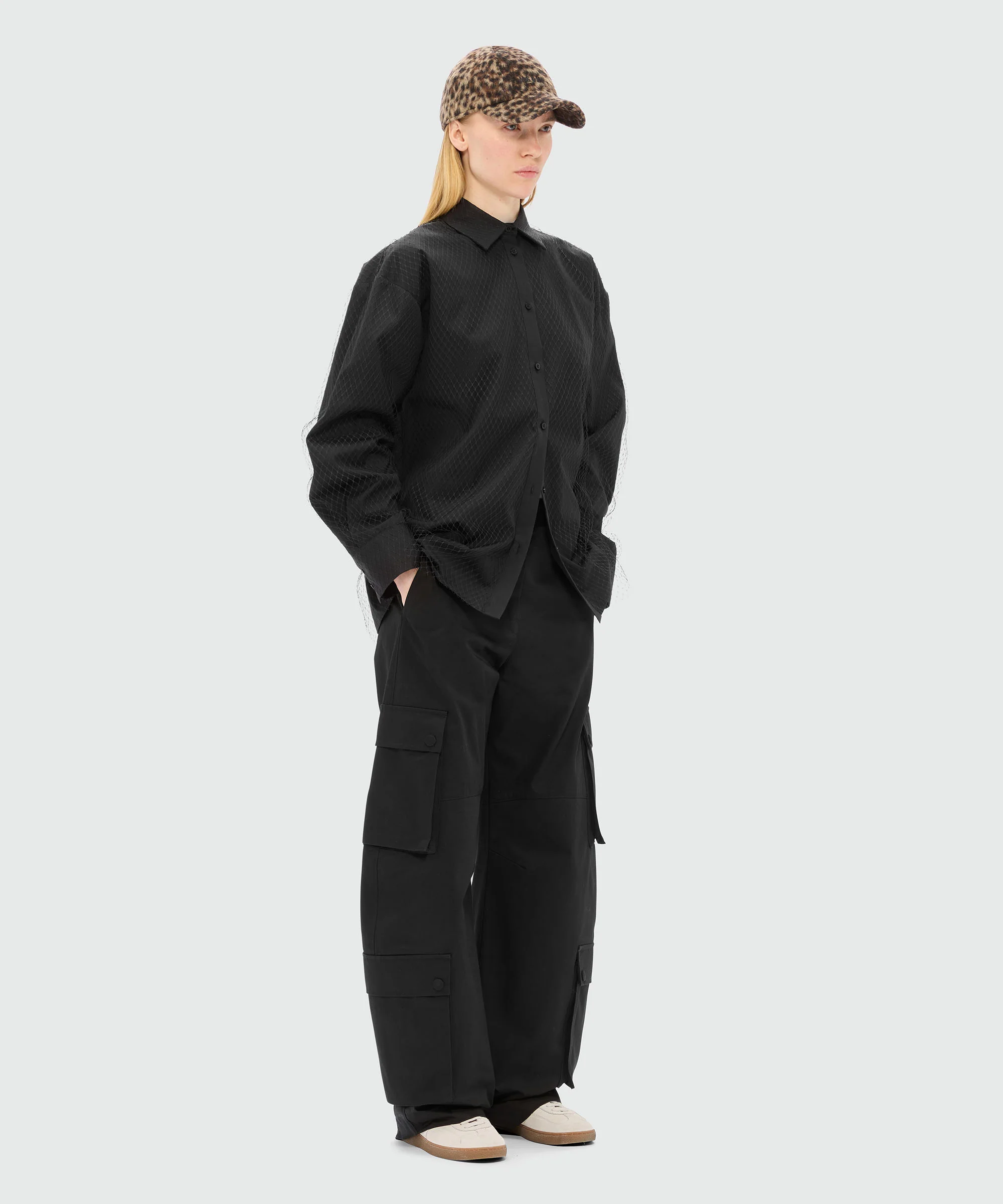 Black poplin shirt with tulle - Image 4