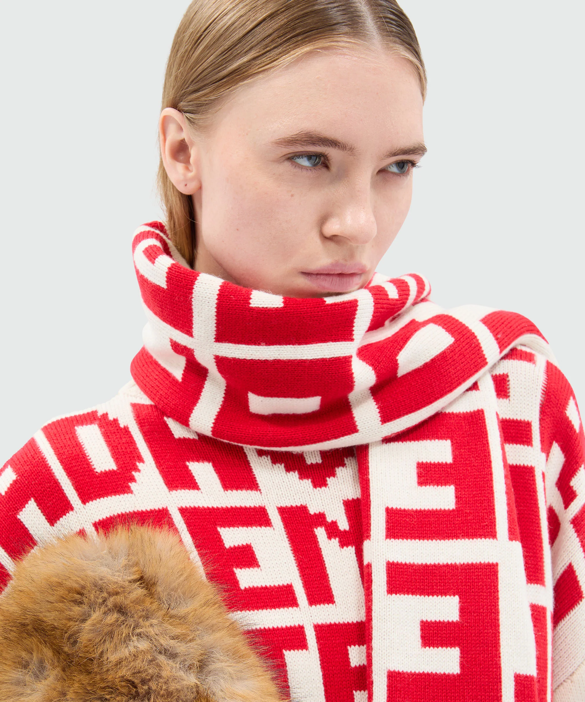 Caterina Frongia x MSGM cream jacquard knit scarf with red lettering - Image 3