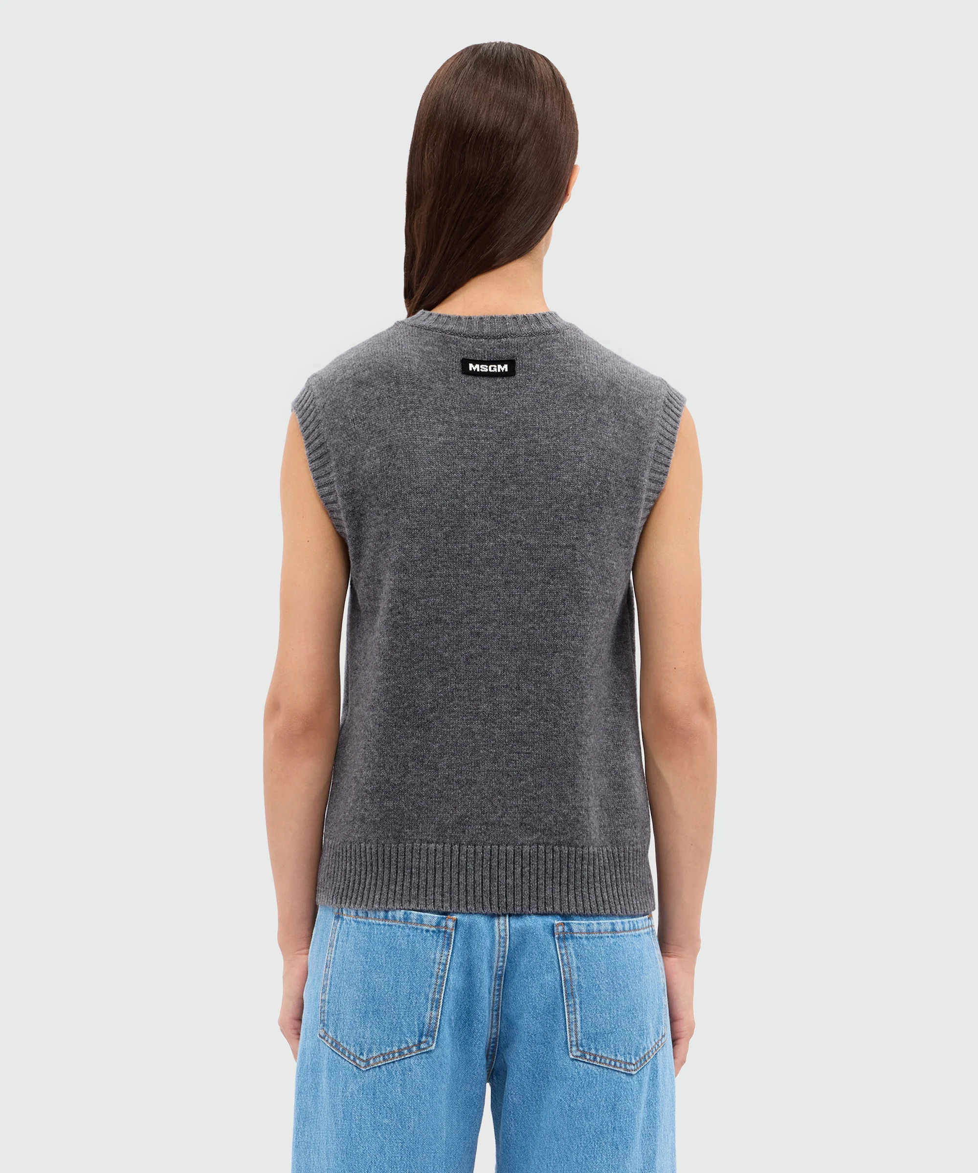 Grey melange knitted vest with multicolor argyle pattern - Image 3