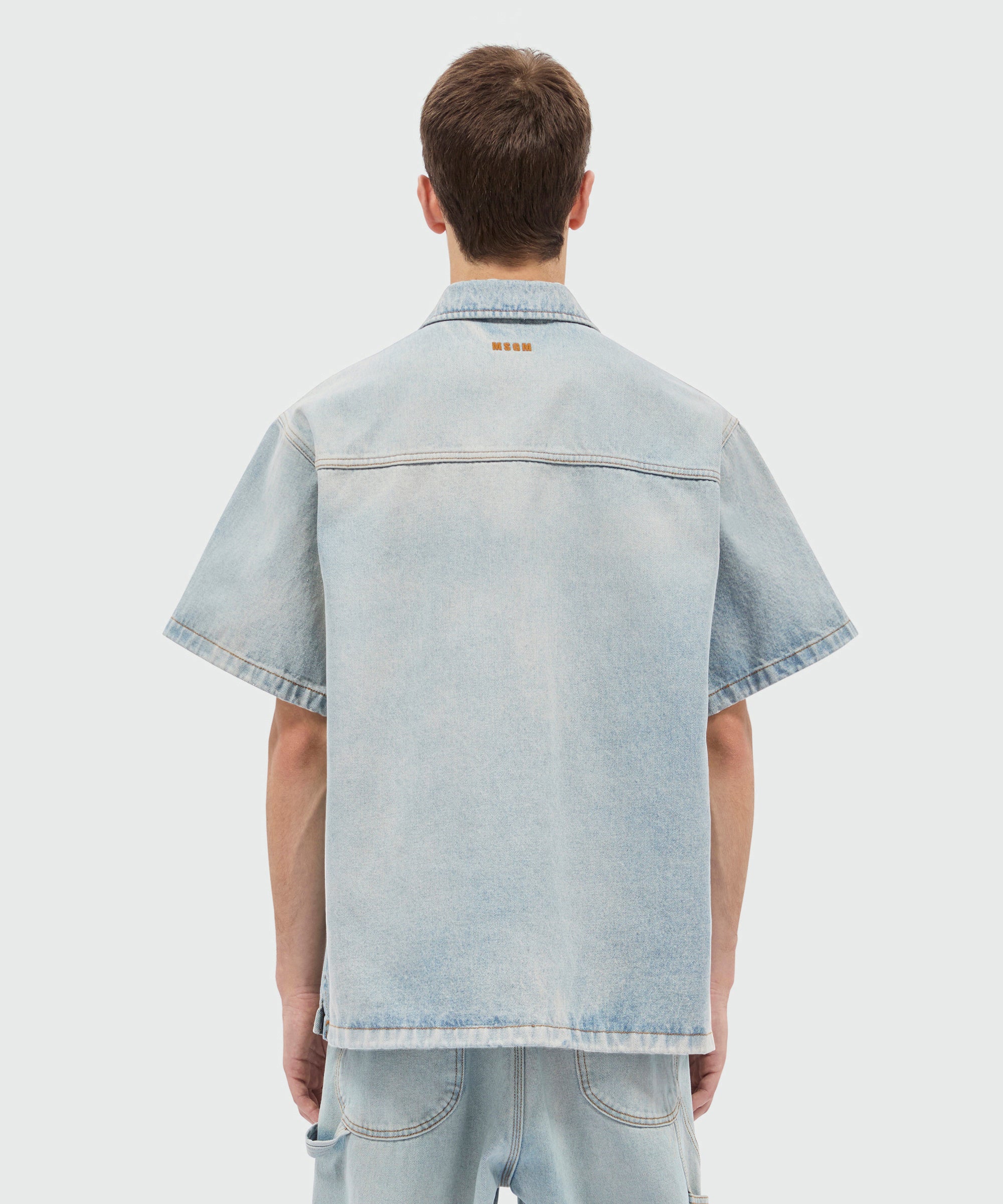 Light-wash denim short-sleeve shirt - Image 3