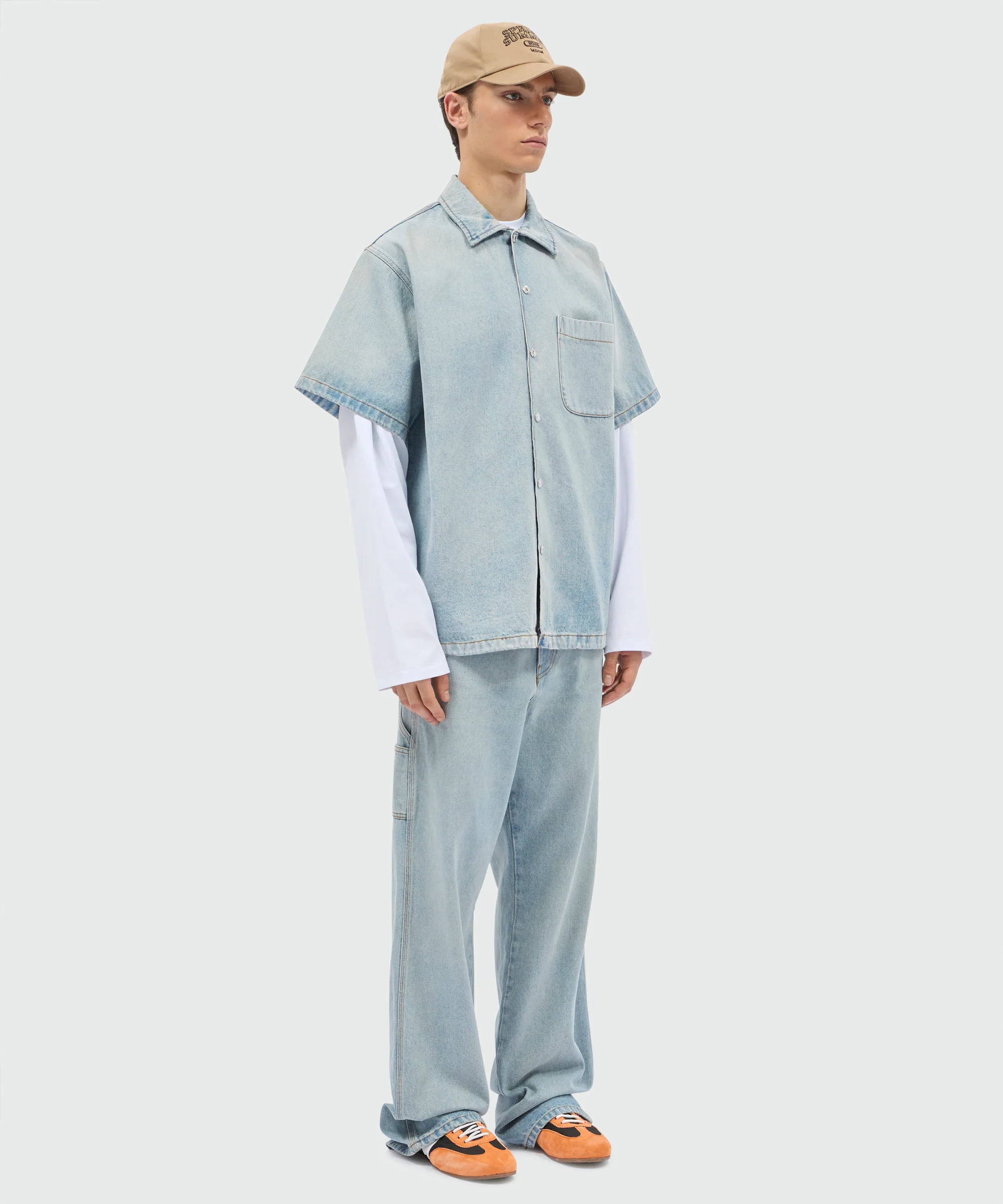 Light-wash denim short-sleeve shirt - Image 4