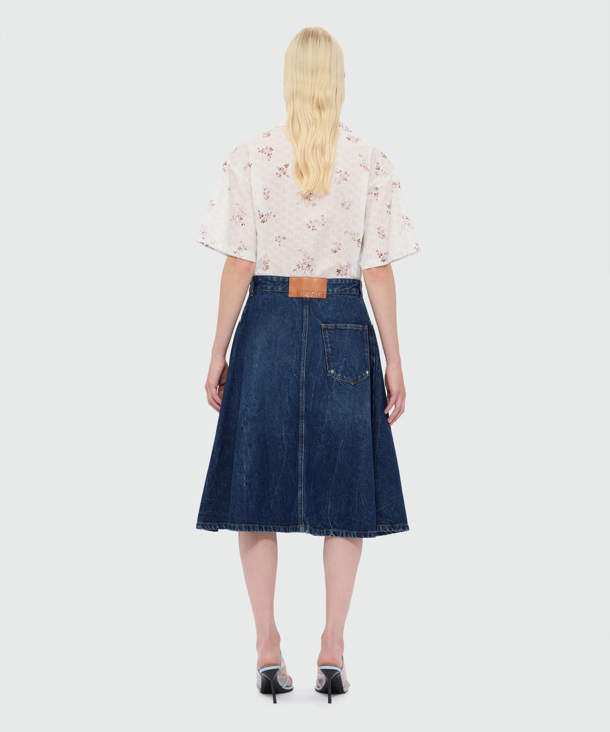 Raw denim skirt with front metal button fastening - Image 3