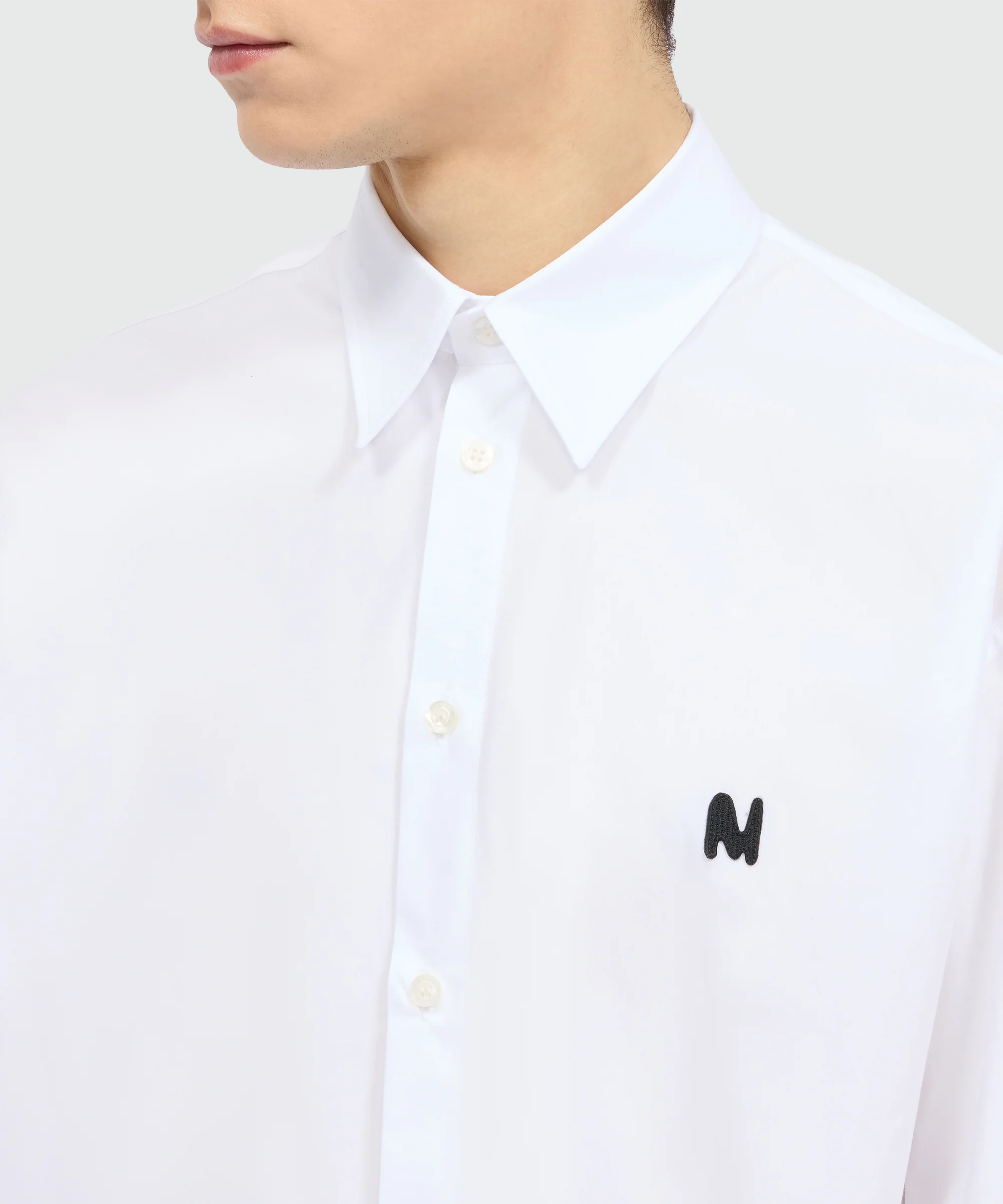 White long-sleeve cotton poplin shirt with chest logo and front patch - Image 5